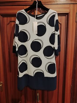 Vestido suelto fresco y elegante topos