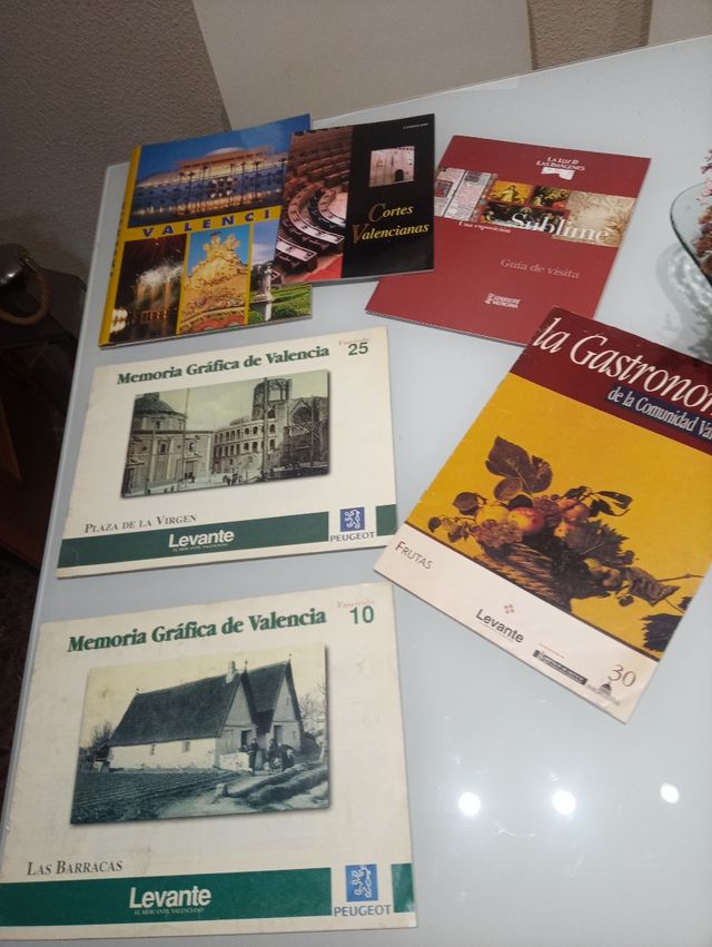 Valencia gráfica y cuadernos de Valencia