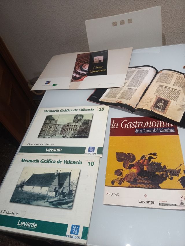 Valencia gráfica y cuadernos de Valencia