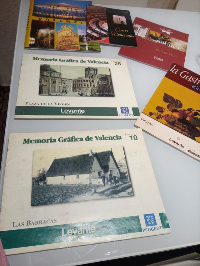 Valencia gráfica y cuadernos de Valencia