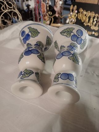 Coppia di candelieri in ceramica