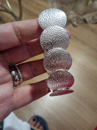 Bracciale argentato con elastico