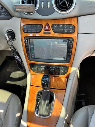 Mercedes-Benz  CLK 2002