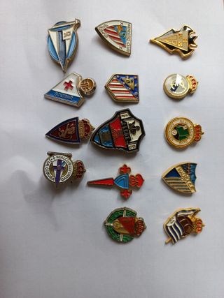 Pins equipos de fútbol.