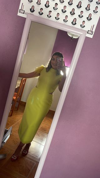 Vestido evento lima con plumas