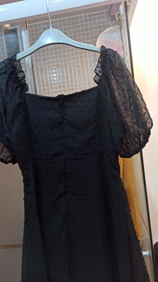 Vestido verano negro.escote en pico