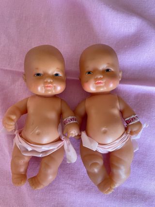 Vendo duas bonecas barriguitas