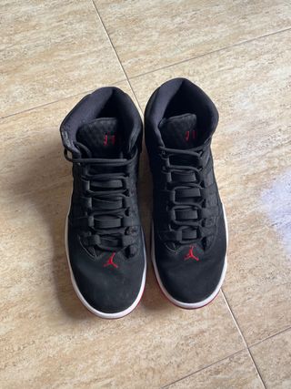 Nikes Jordan Max Aura