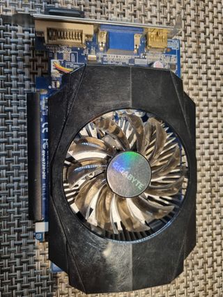 TARGETA GRAFICA GIGABYTE GT 730