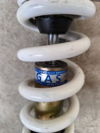 Suspensión para moto