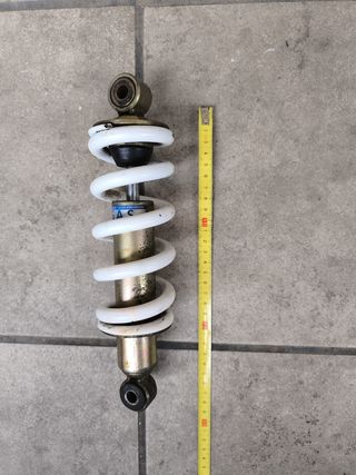 Suspensión para moto