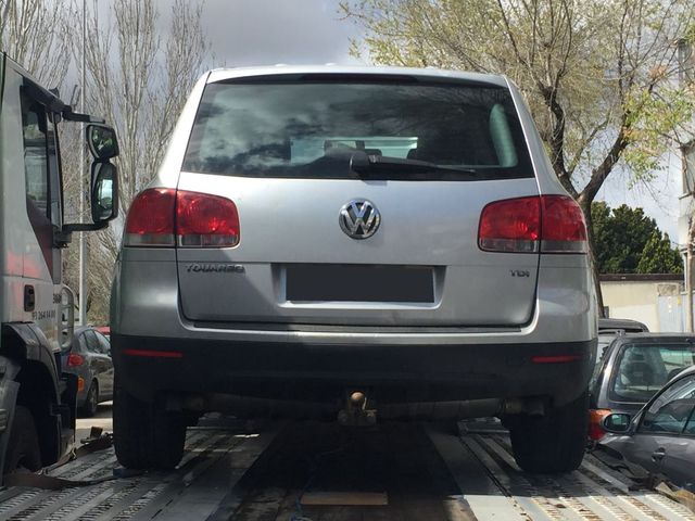 PORTON TRASERO VOLKSWAGEN TOUAREG 7L