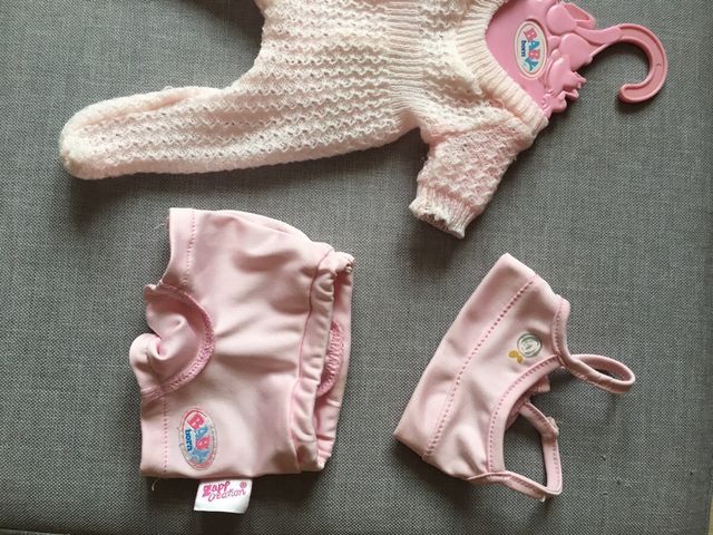 Ropa muñecas. Leer descripción.