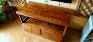 Mueble televisión de madera maciza de teka