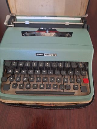 Hispano Olivetti Lettera 32