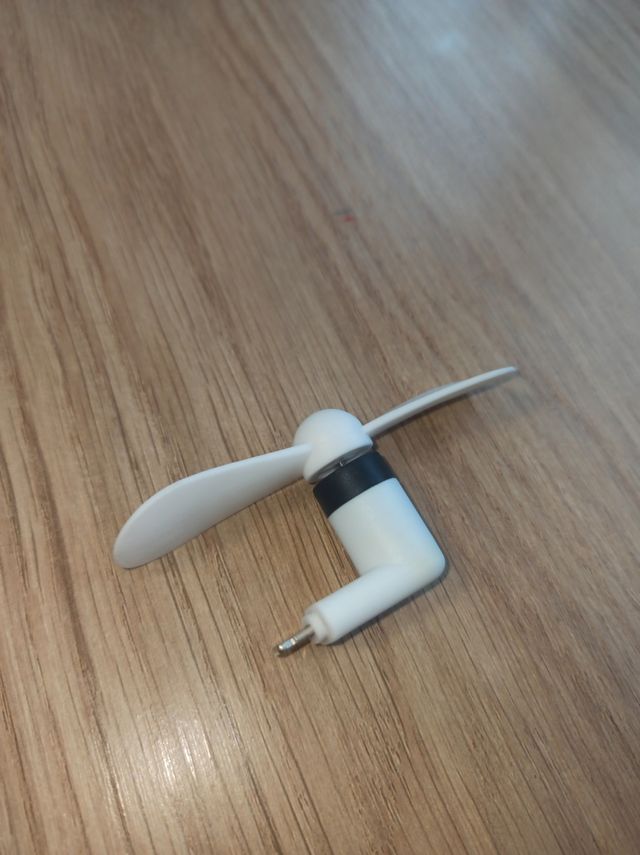 Mini ventilador para iPhone