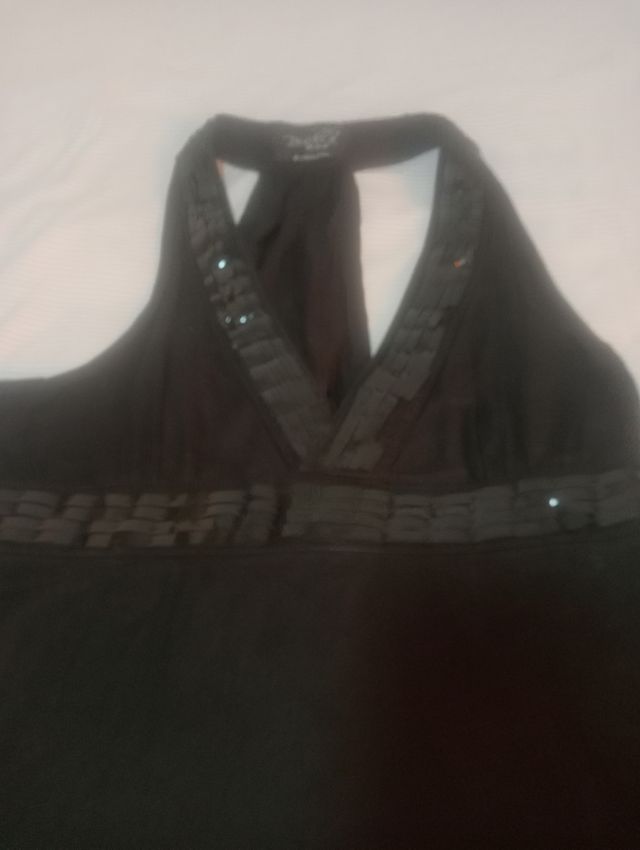 Cuerpo negro lentejuelas