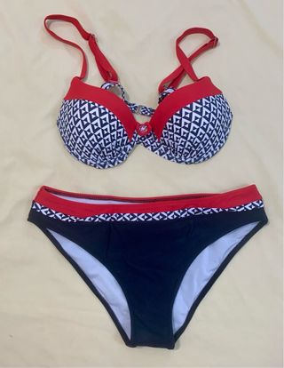 2 bikinis-bañadores