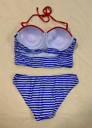 2 bikinis-bañadores
