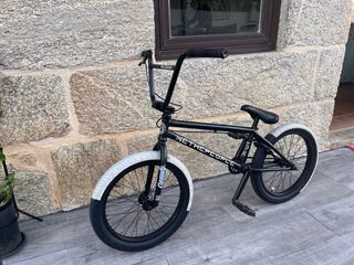 Bicicleta BMX wethepeople 