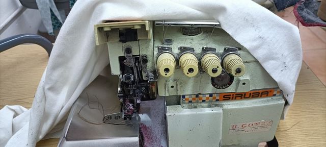 Se venden máquinas confección