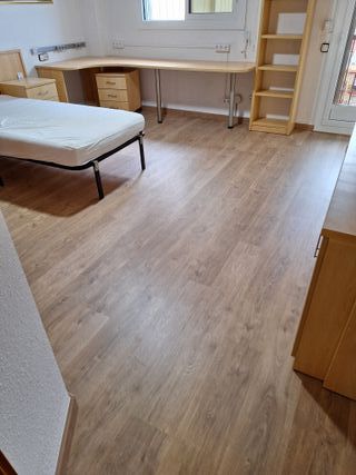 Instalamos parquet, puertas, ventanas y otros