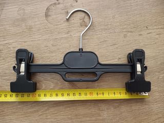 1 caja Perchas para ropa