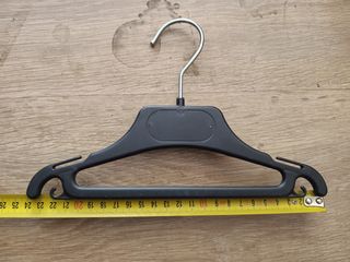 1 caja Perchas para ropa