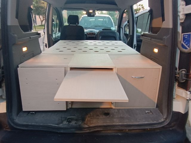 Camperizacion Ford Transit Connect