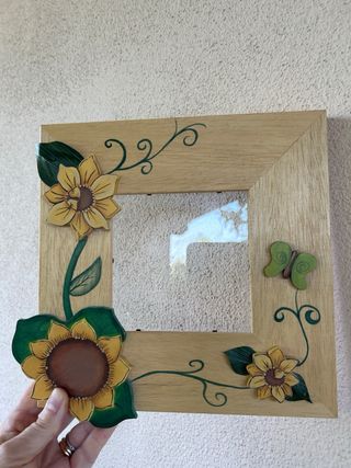 Cornice artigianale in legno e vetro