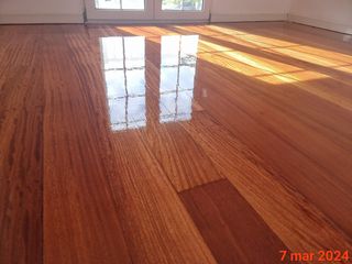 Lijado y barnizado parquet 