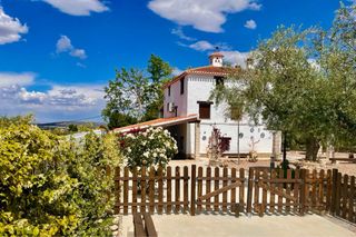Casa rural en moratalla a 1.5km del centro.