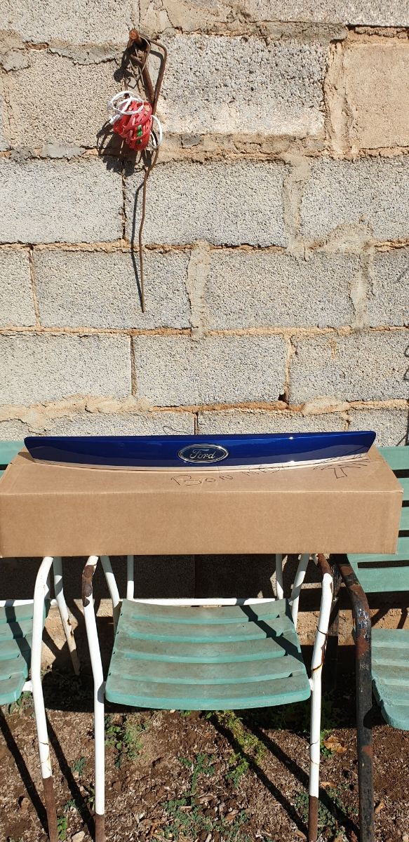 Tirador Maletero Ford