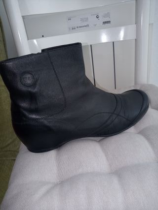 Zapatos botines de piel talla 43