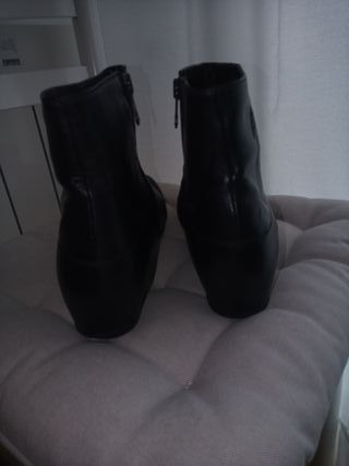 Zapatos botines de piel talla 43