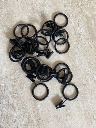 Aros negros para cortinas