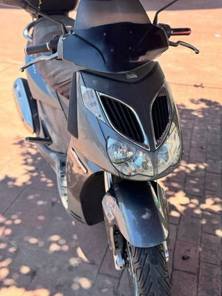 Aprilia sportcity 250