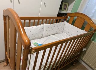 Cuna bebe. Marca MICUNA