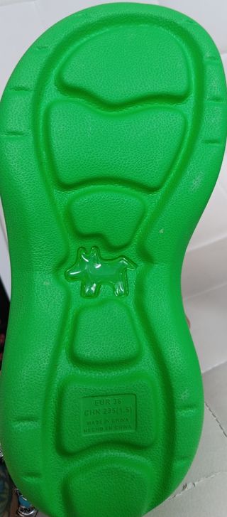 Chanclas Bimba y Lola con plataforma