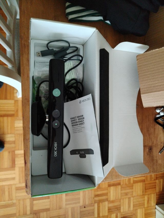 XBOX 360 KINECT con dos juegos