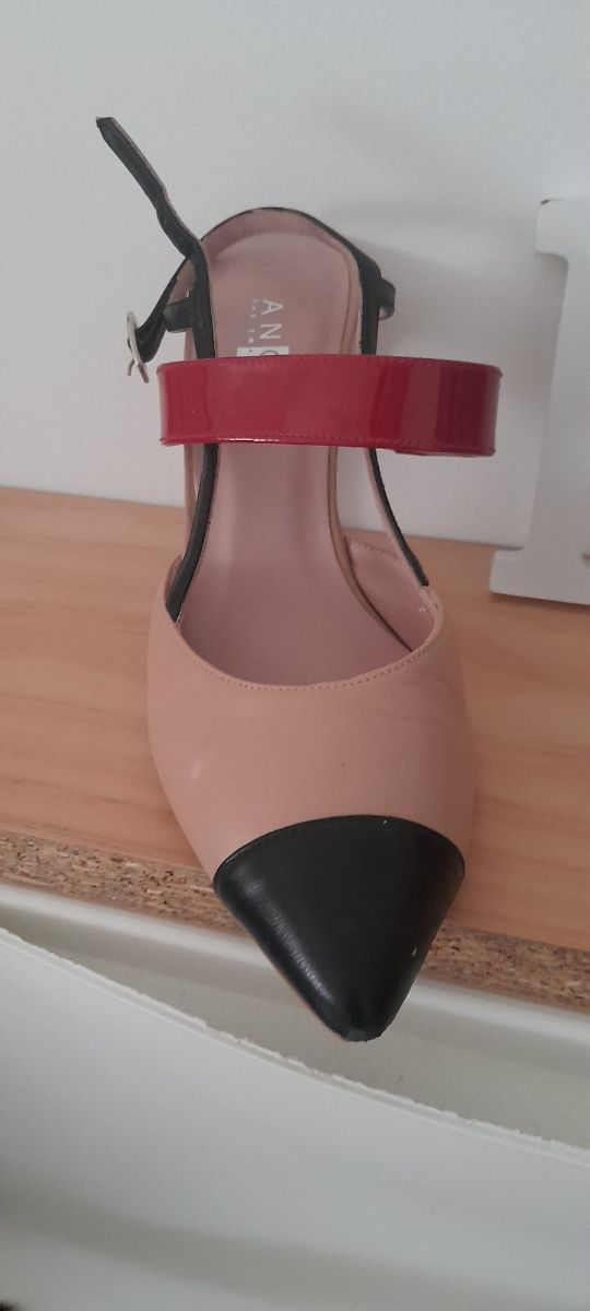 Zapatos tacon destalonado