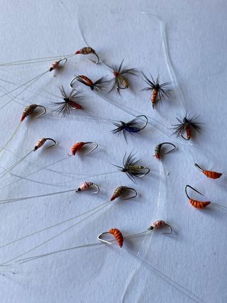 n.18 mosche artificiali per temoli