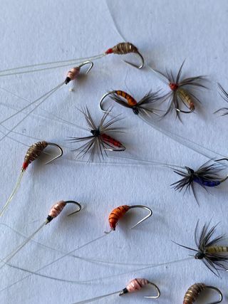 n.18 mosche artificiali per temoli