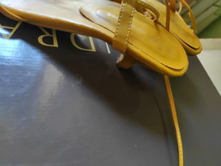 Sandalias