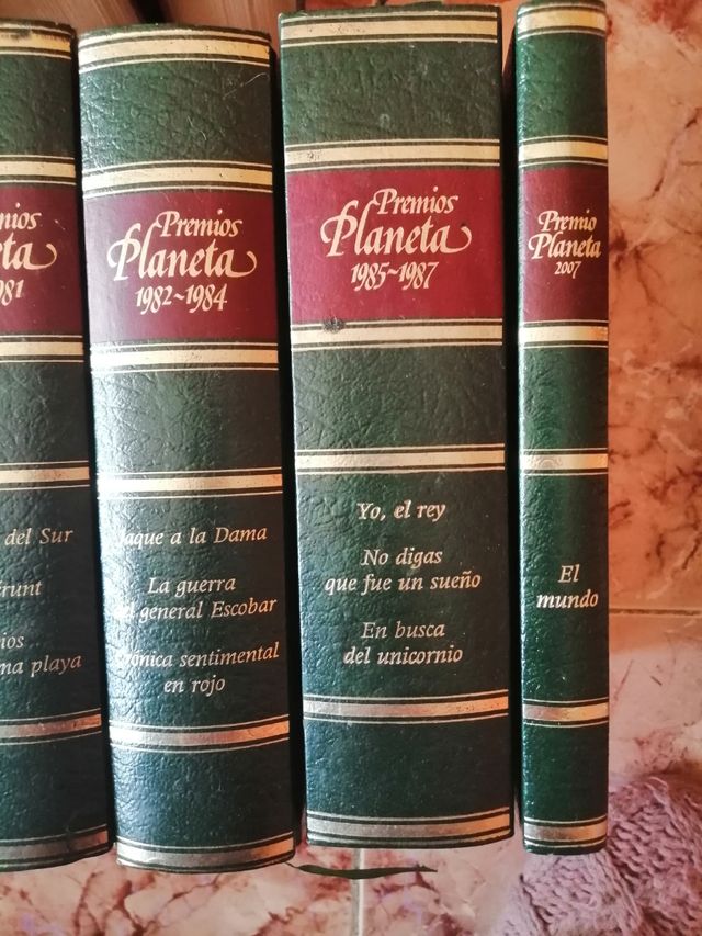 Premios Nobel y Premios Planeta