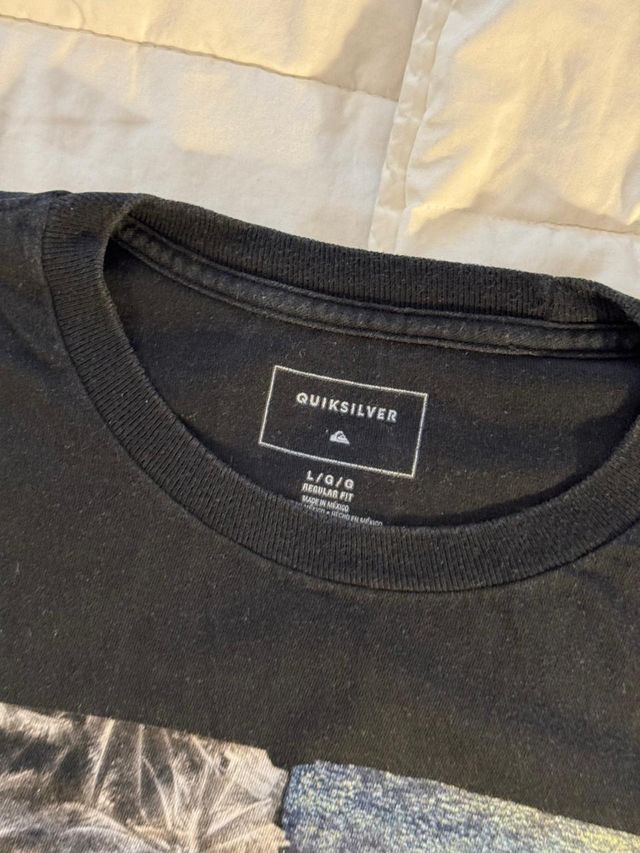 Camiseta Negra Quiksilver - Talle L