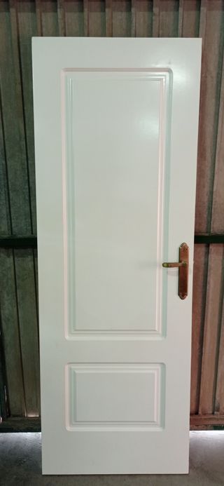 Puerta lacada blanca