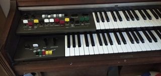 Órgano. Marca Yamaha