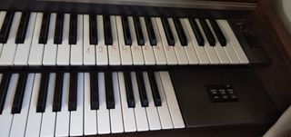 Órgano. Marca Yamaha