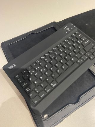 Teclado inalámbrico y funda ipad 2